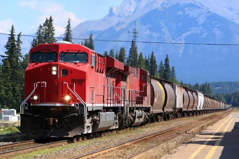 Modal ferroviário: 3vantagens e 2 desvantagens!